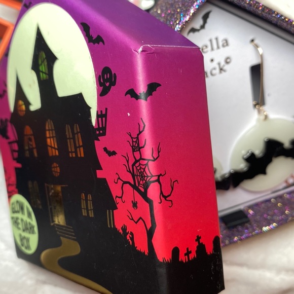 Bella Jack Bat Earrings Halloween Flying Moon Glow in the Dark 2.3” Chandelier - Picture 4 of 8